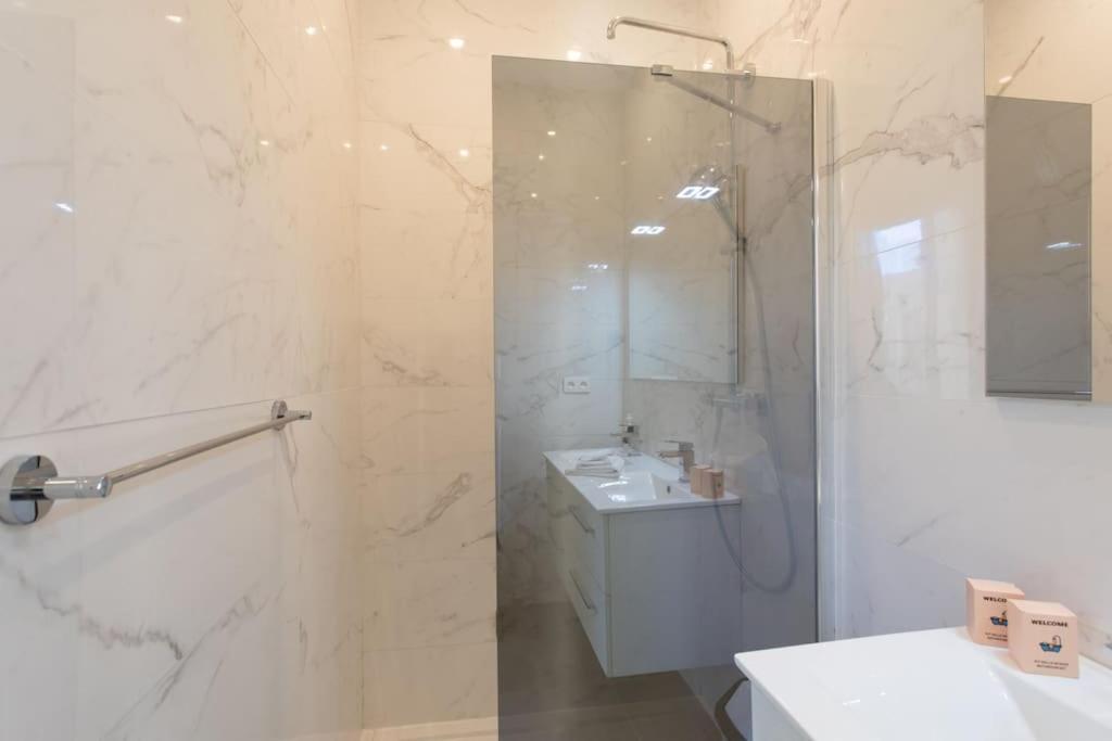 #22 Emma Suite 2Bdr Balcony Center Town 2Mins Tramway Nizza Esterno foto